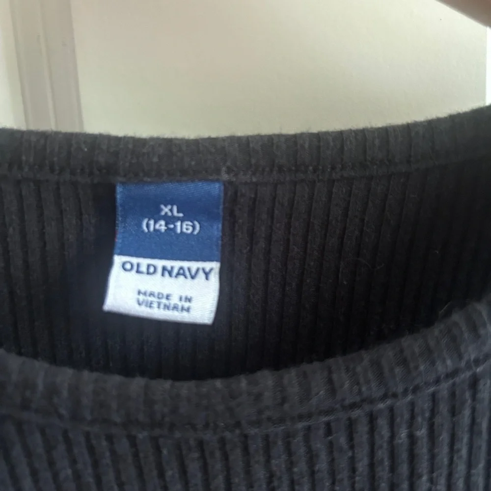 EUC barely worn Old Navy rib knit side cinch tie tank girls 14/16 black